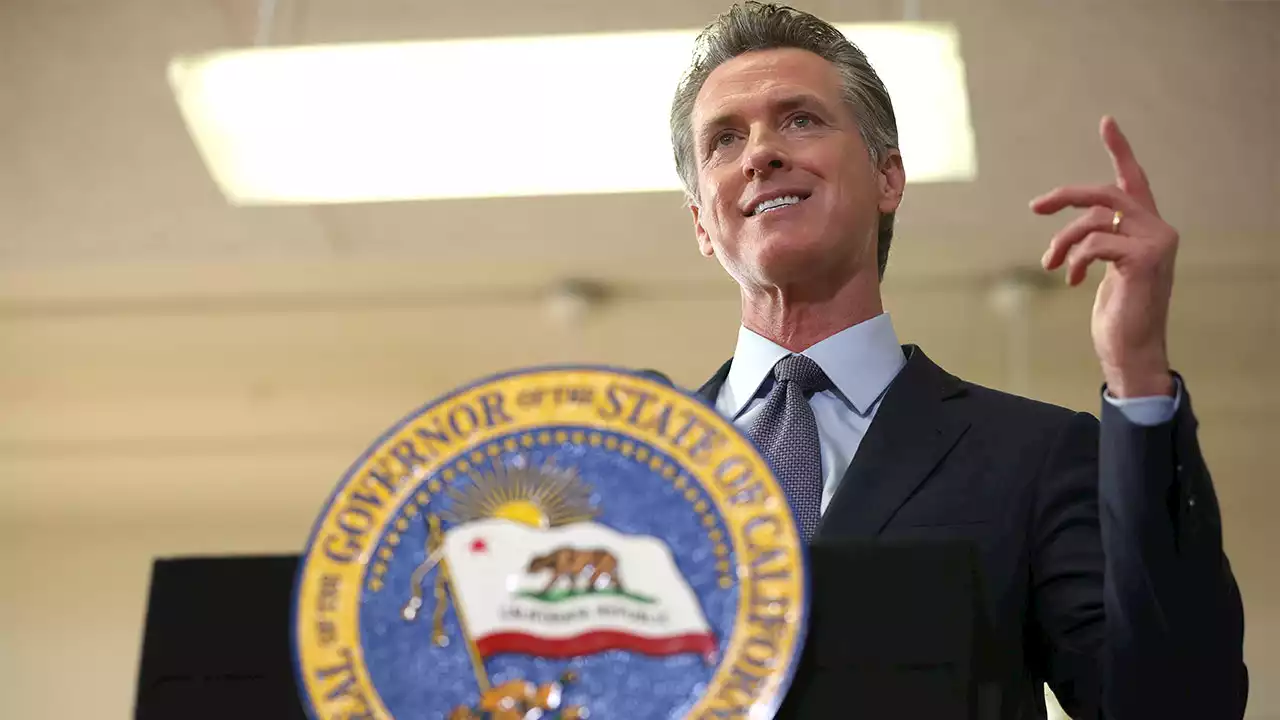 Newsom signs gun control bill modeled after Texas abortion law