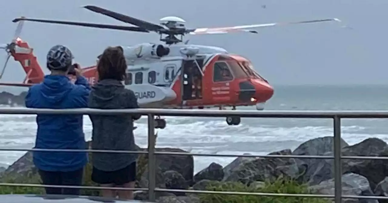 Dramatic scenes on Irish beach as someone gets 'caught in riptide'