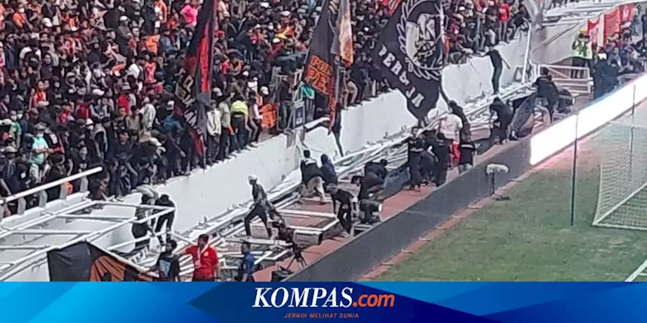 Tanggapan soal Robohnya Pagar Pembatas JIS: Antusiasme Jakmania Luar Biasa...