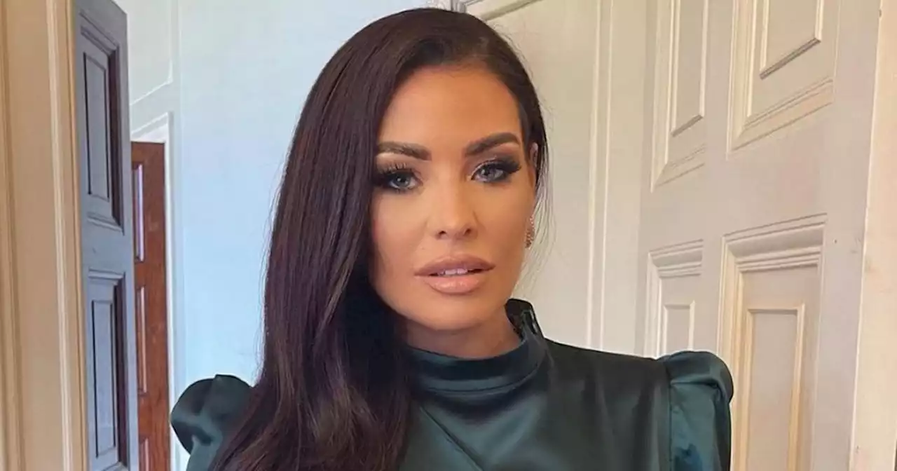 Jess Wright recalls collapsing in tears struggling with postpartum depression