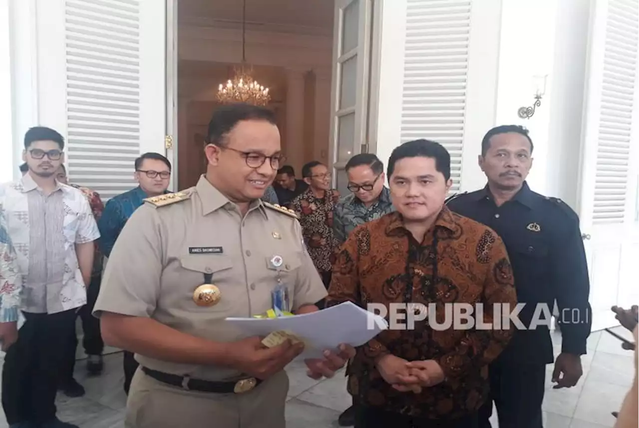 Anies-Erick Pakai Batik di Acara BM PAN, Zulhas Kaitkan dengan Capres |Republika Online