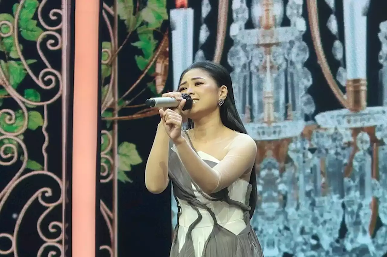 Persembahkan Lagu untuk sang Ayah, Ayu Mendapatkan Kejutan dari Rising Star Dangdut?