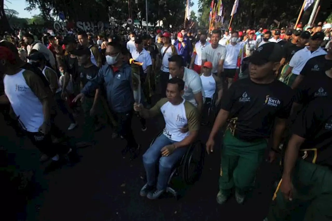 Hadiri Pawai Obor, Sandiaga Uno: APG 2022 di Solo Dongkrak Ekonomi