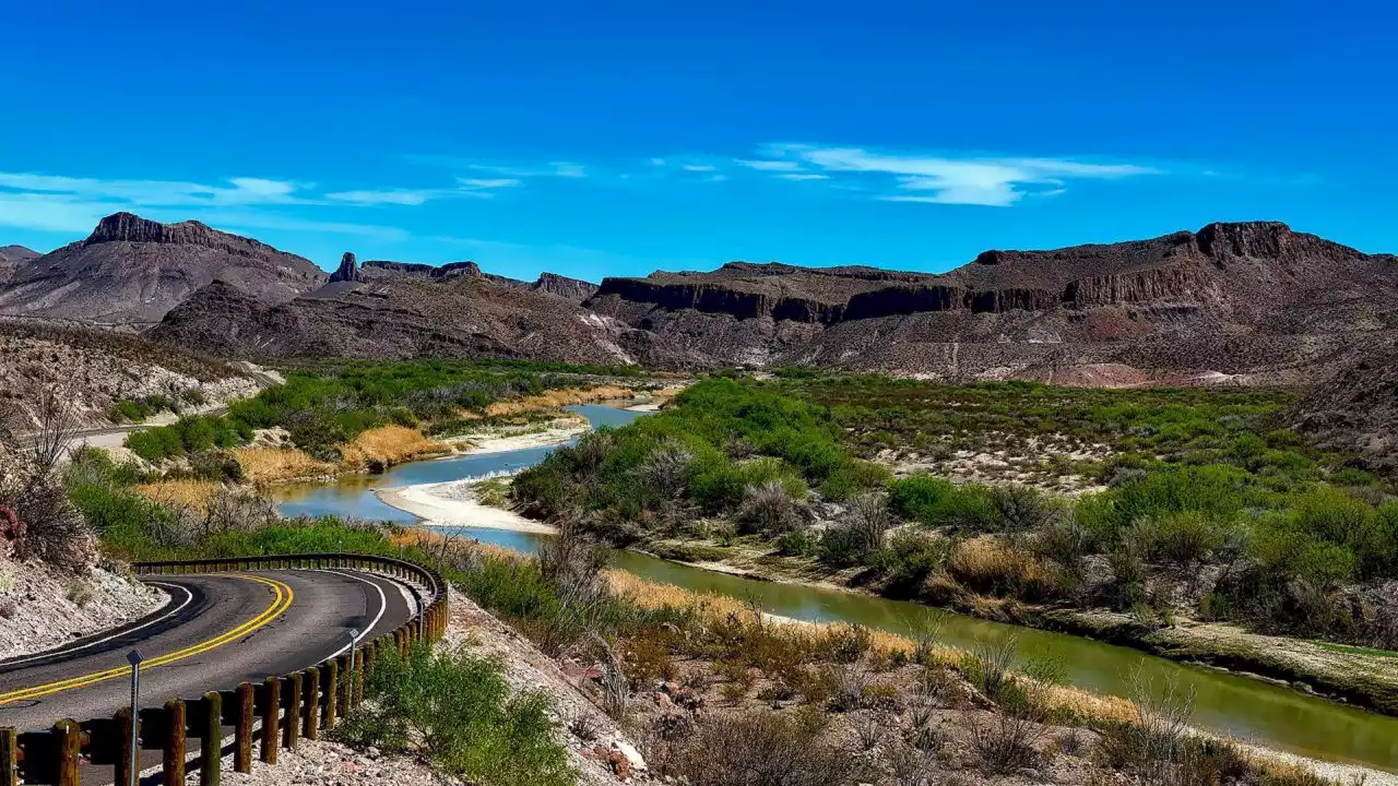 Big Bend hiker, 75, found dead amid extreme heat