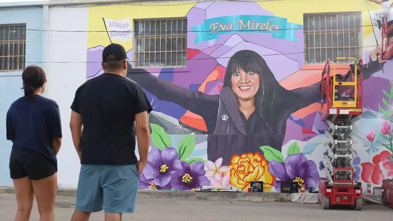 Mural captures essence of slain Uvalde teacher, unites mourners