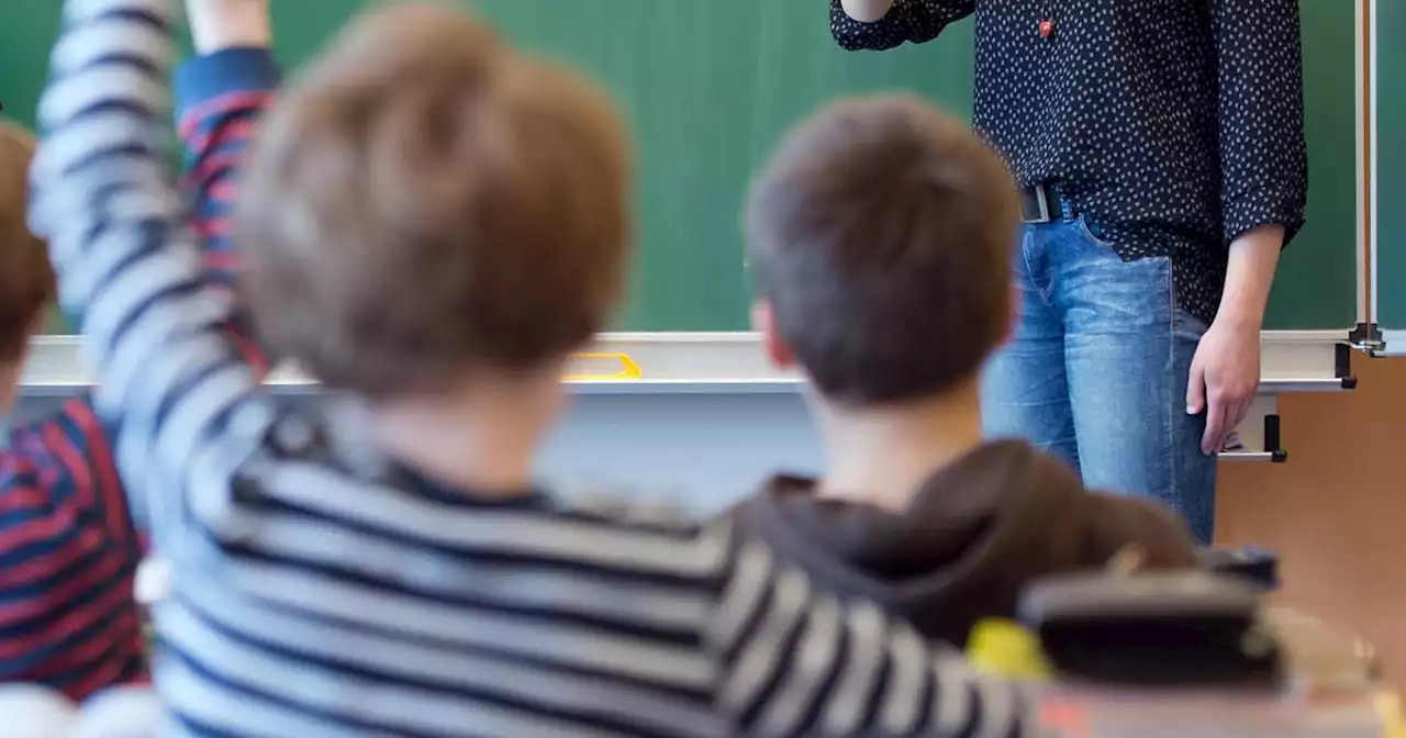 Neue SPD-Regierung setzt Wahlversprechen um: Kleinere Klassen an den Grundschulen – was das im Saarland konkret bedeutet