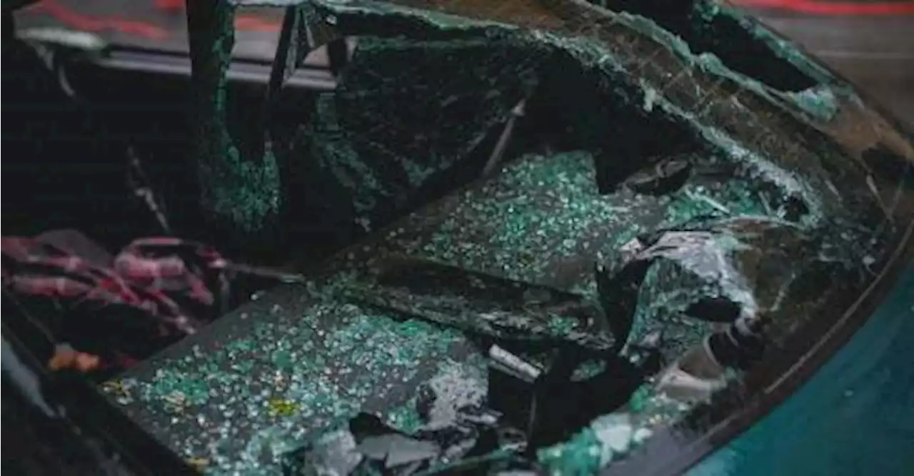One dead, nine hurt as van crashes in Bagan Serai