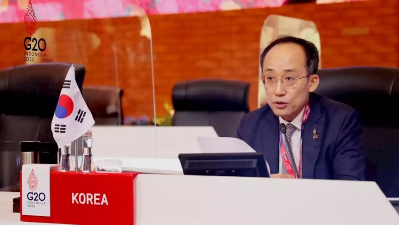 S Korea fin min: inflation seen peaking by Sept-Oct