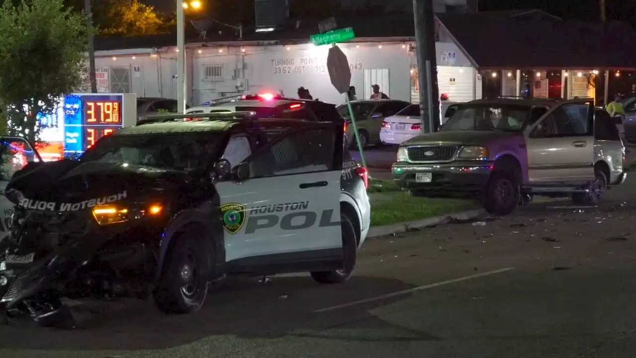 Houston PD patrol car crashes with other vehicle in southwest Houston