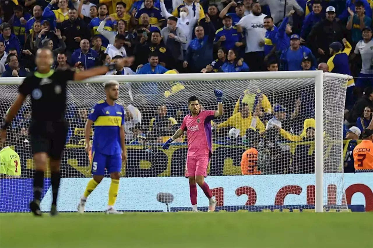 Agustín Rossi: el canto que generó sorpresa en la Bombonera, pidiendo para que siga en Boca un jugador que exige una mejora económica