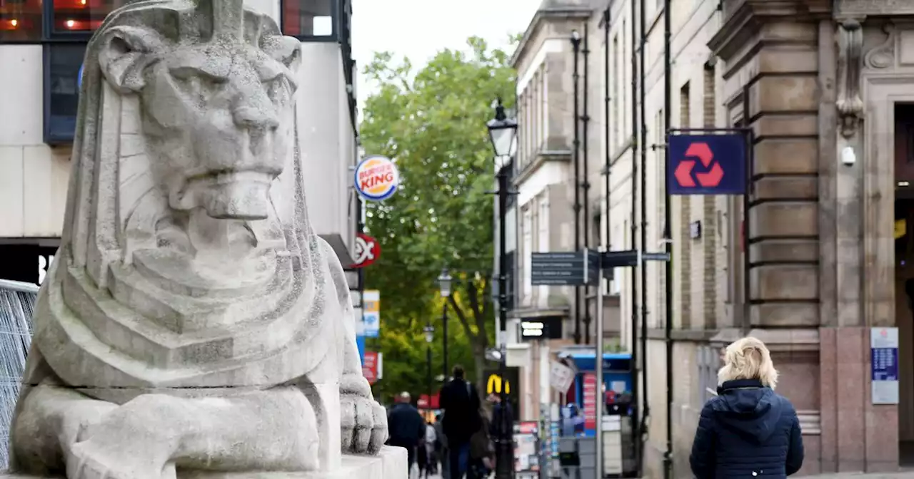 International food restaurant to replace shop in city centre