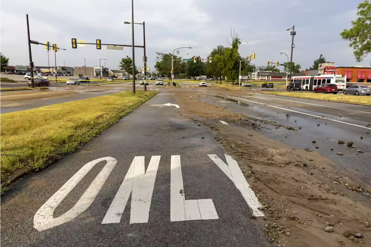 Water main break causes heavy flooding in Bustleton, shuts down lanes on Roosevelt Boulevard