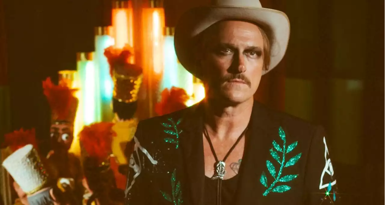 Butch Walker Introduces Fans to Piano Man Alter Ego With New Album 'Butch Walker as...Glenn', Shares First Single