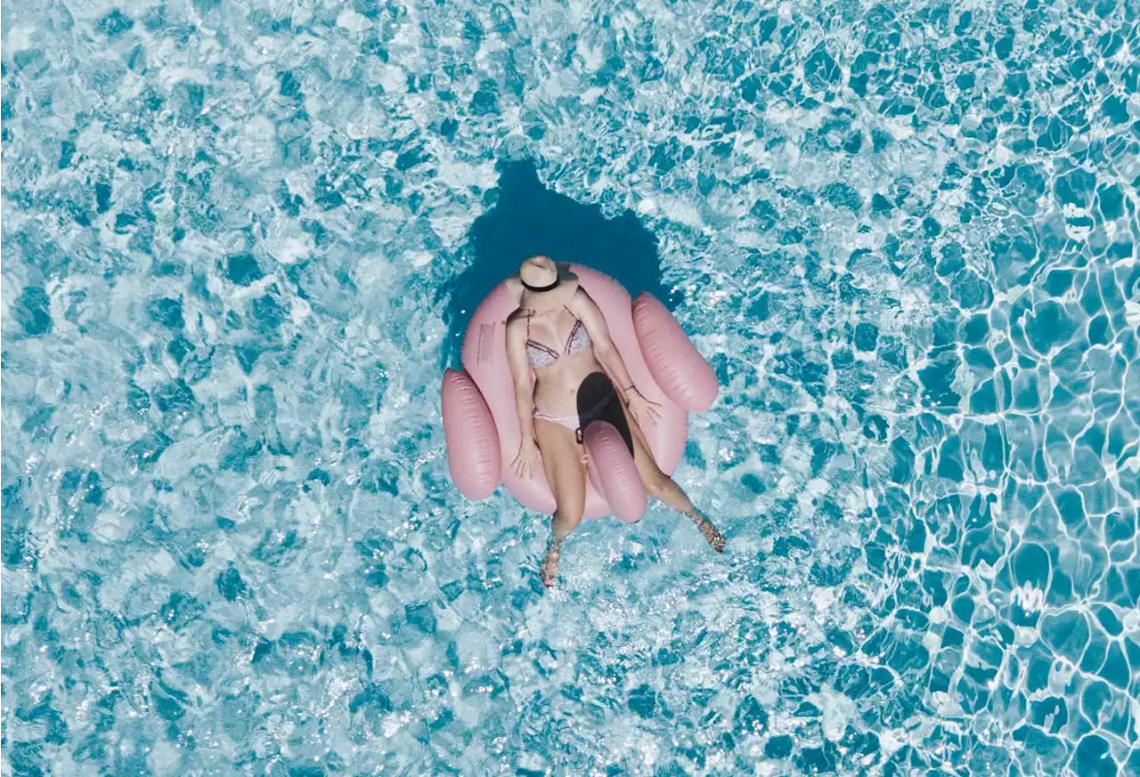 Relax Woman, Would You! How to Holiday Without Guilt - The Gloss Magazine