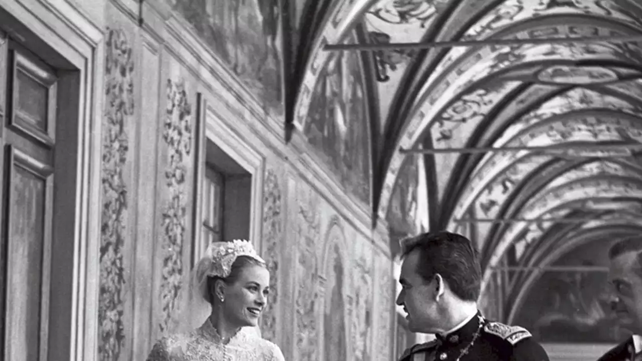 Rarely Seen Photos From Grace Kelly’s “Wedding of the Century,” 63 Years Ago