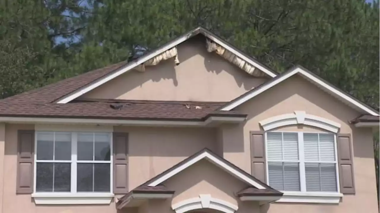 Lightning strikes Jacksonville home, causes fire, witness says