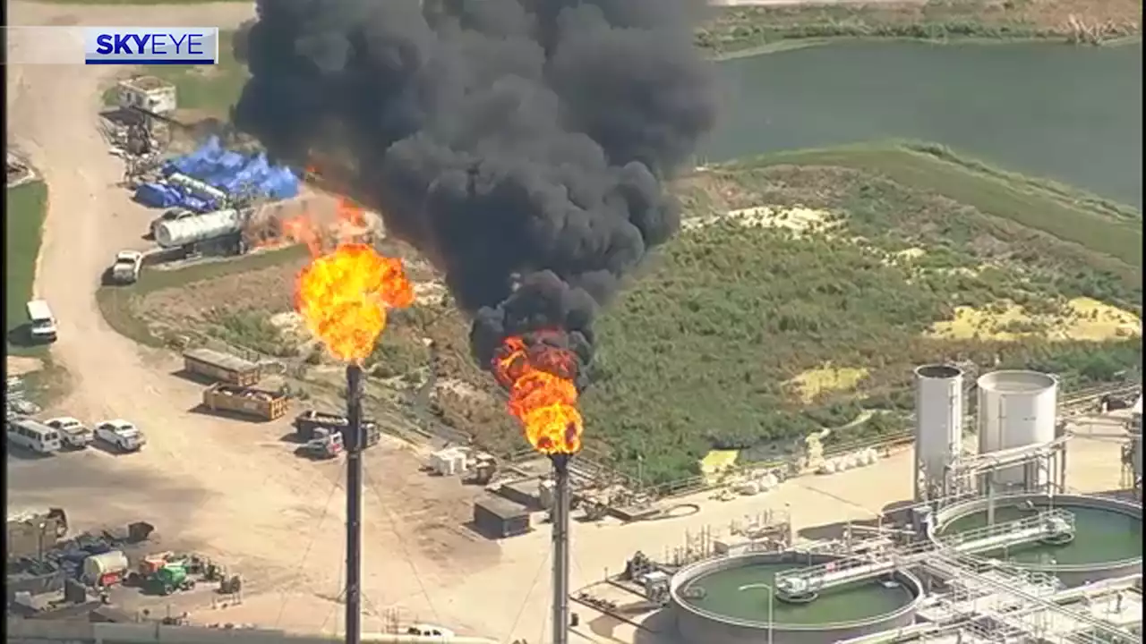 Power outages in Baytown causing heavy flaring and smoke at power plant