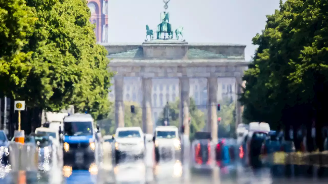 Es bleibt heiß in Berlin und Brandenburg