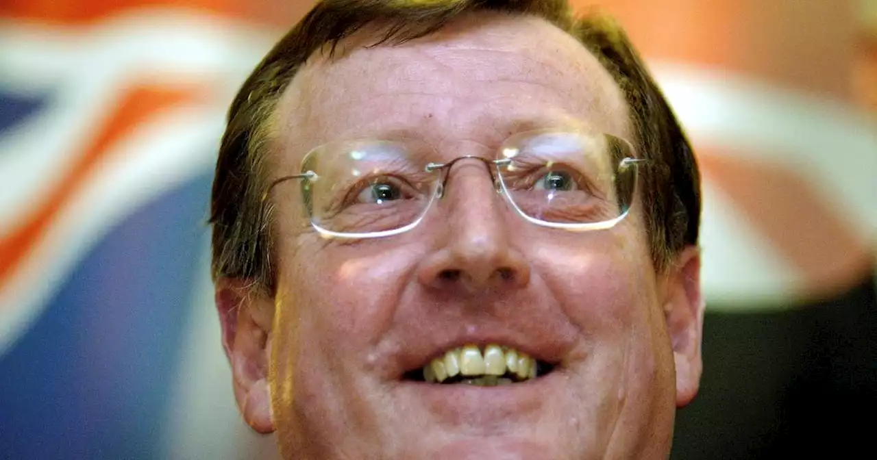 David Trimble, architect of Northern Ireland peace deal and Nobel Peace Prize winner, dies at 77