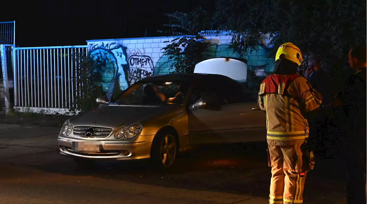 Autos in Lichtenberg in Brand gesteckt