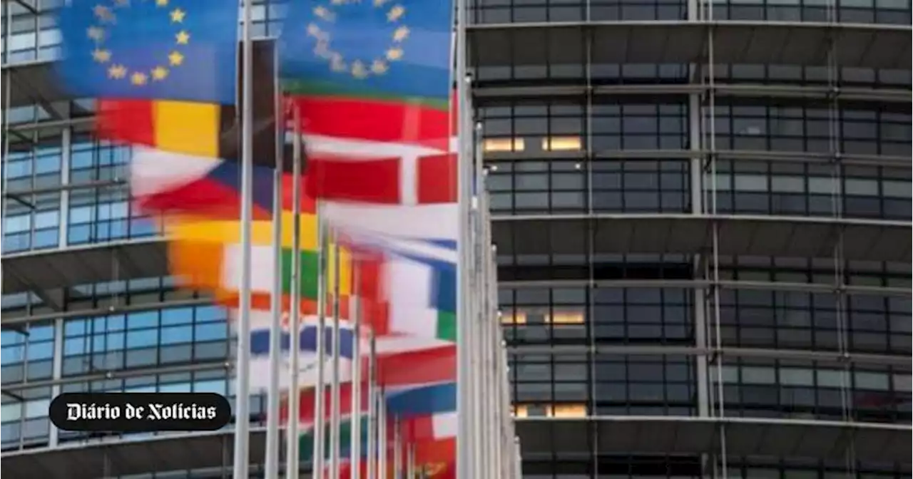 Ministros da UE chegam a acordo político sobre redução de 15% no gás