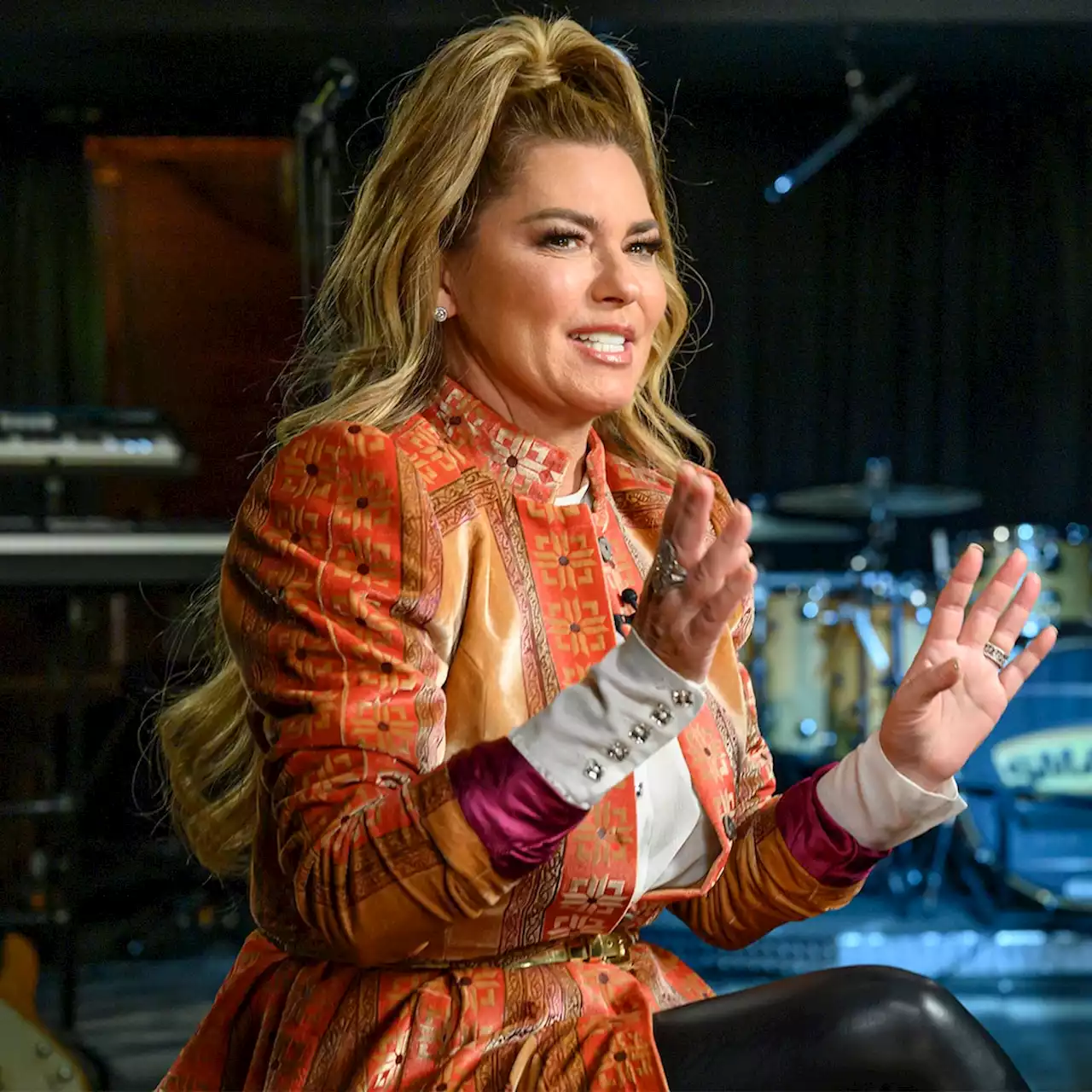 How Shania Twain Crawled Out of Her Painful Divorce to Make Her 'Favorite' Music to Date - E! Online