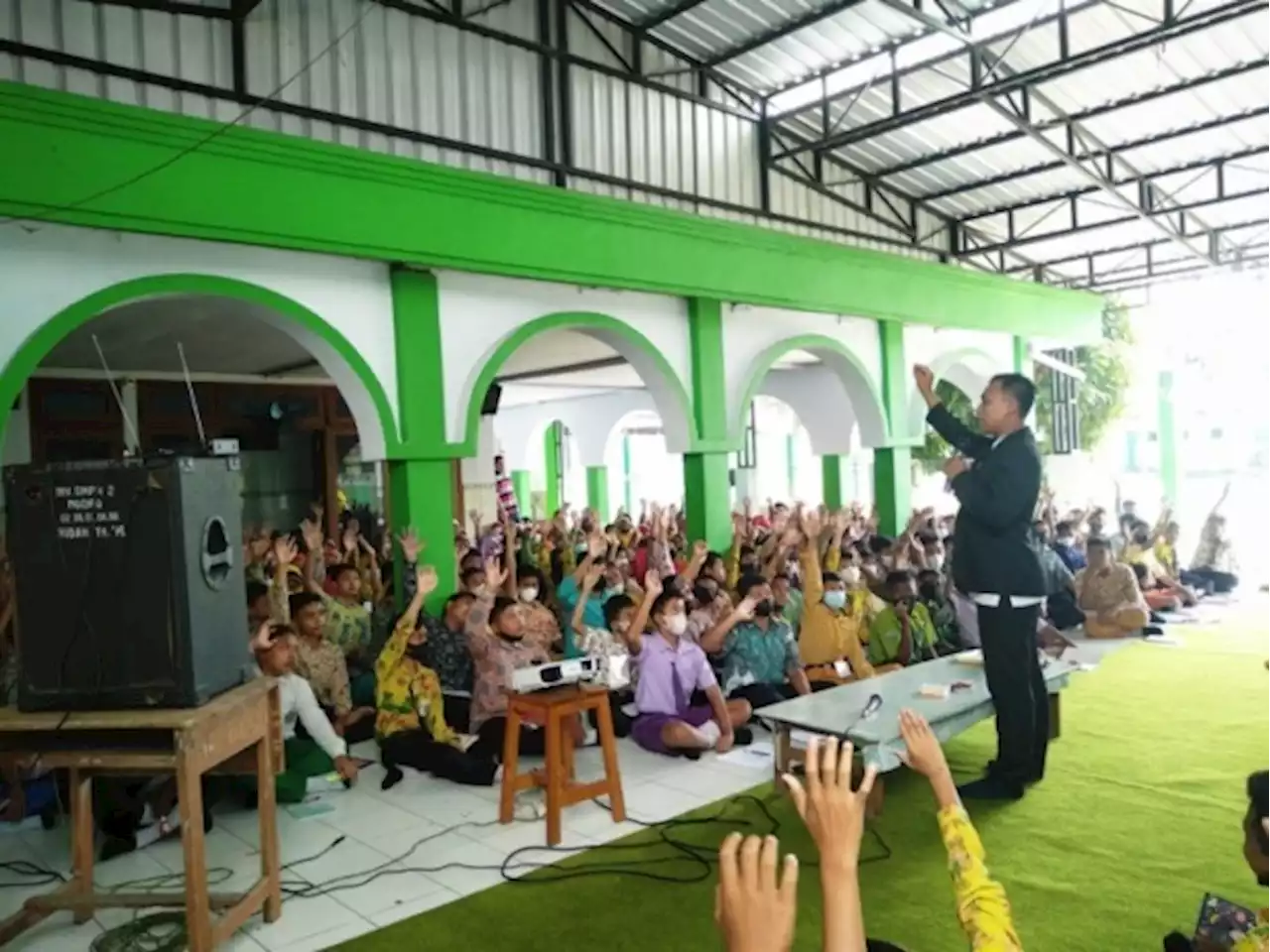 MPLS SMPN 2 Ngoro, Siswa Baru Diberi Wawasan Motivation Building