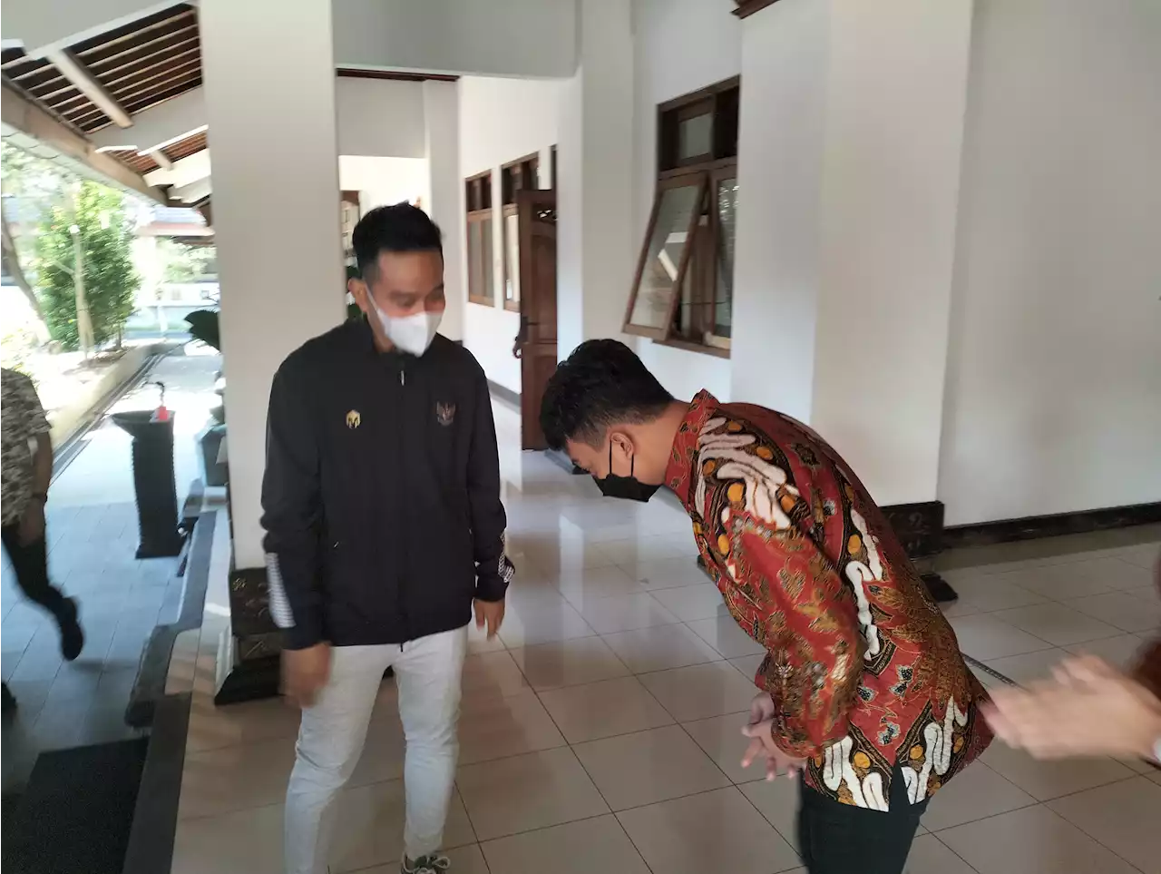 Gibran Ditemui Putra Mahkota Keraton Surakarta, Apa yang Dibahas?