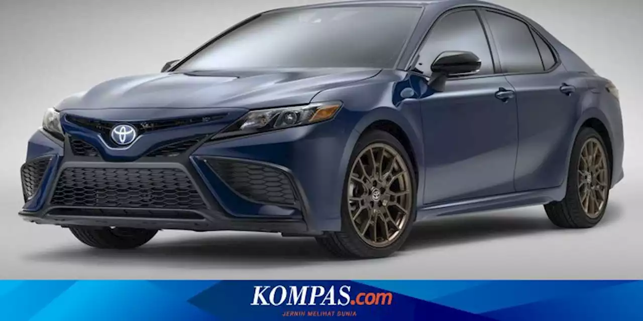 Harga Mobil Camry 2022