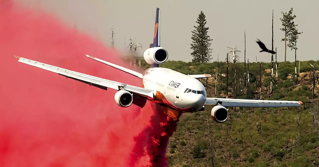 Oak fire near Yosemite grows to 17,000 acres, destroys 10 structures