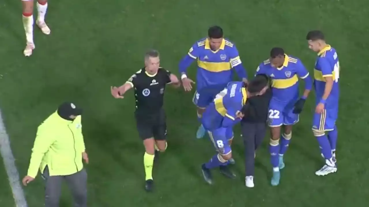 Video: quién es el nene que se metió a la cancha para festejar el gol de Boca