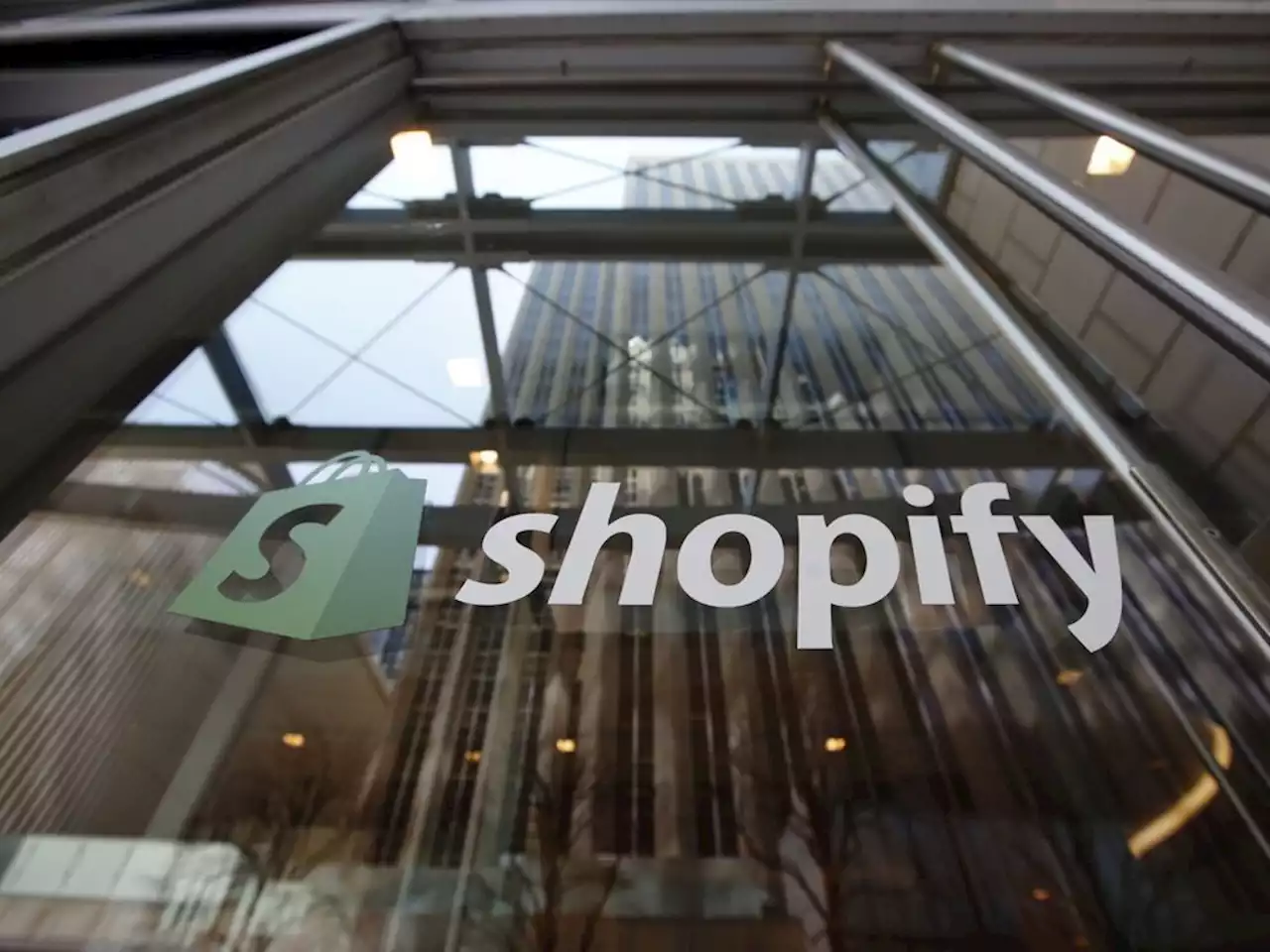 Shopify to lay off 10% of workforce: report