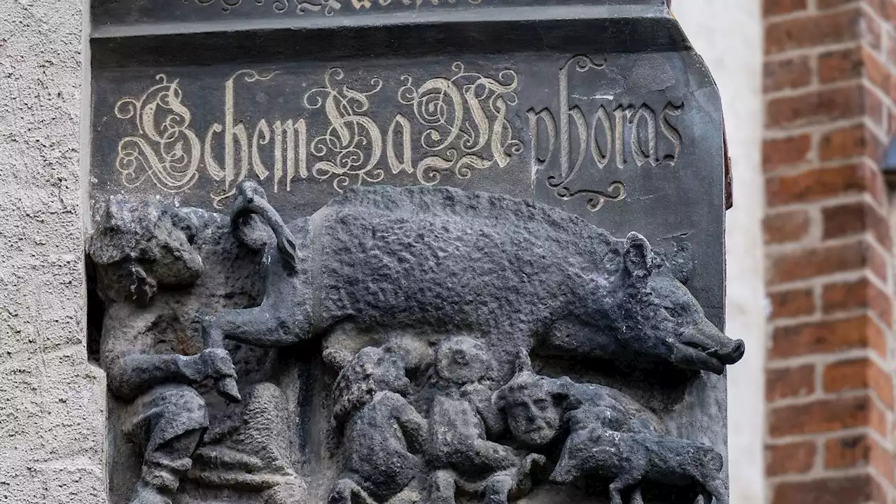 Experten empfehlen Entfernung des 'Judensau'-Reliefs