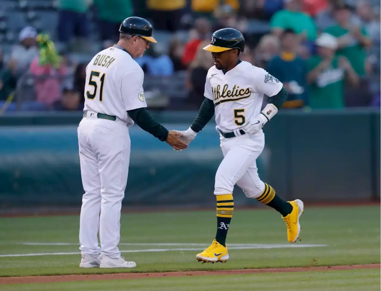 Kemp leads A’s to series-opening win over Astros