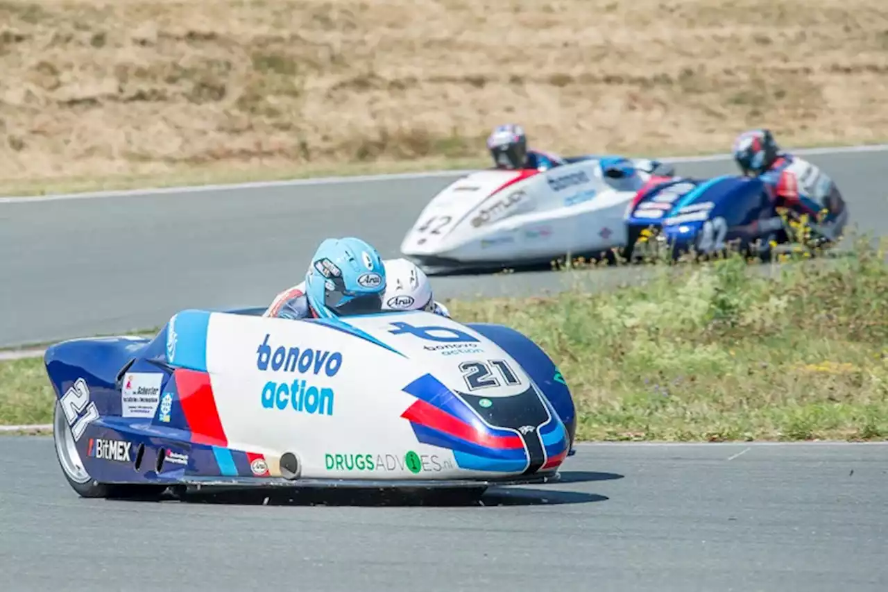 Schleiz: Sidecars von Bonovo Action teilen sich Siege