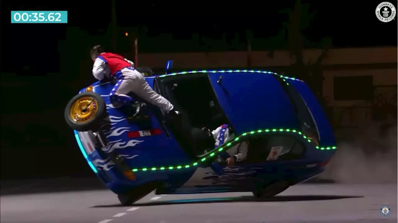 Italian duo set record for fastest wheel change — while moving | Autoblog