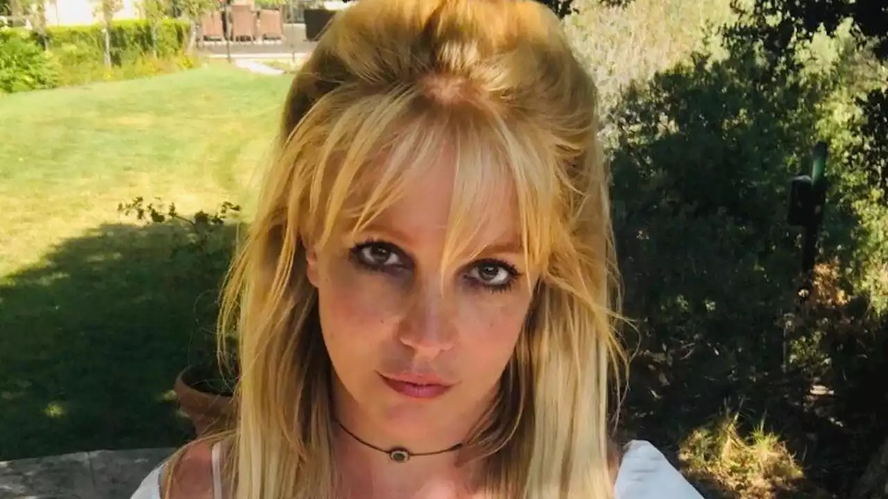 Britney Spears Accuses Mom Lynne of Planning to Have Her Committed Weeks Before Conservatorship