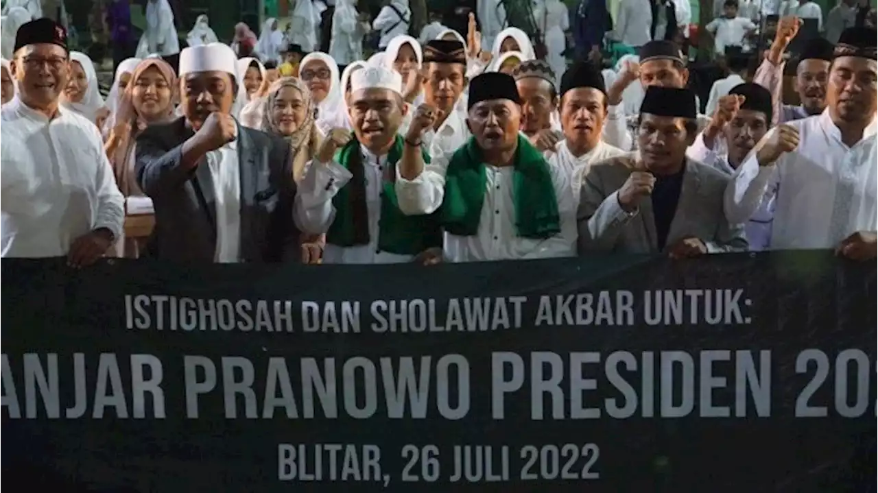 Doakan Ganjar Presiden 2024, Relawan Gelar Istigasah Akbar di Blitar