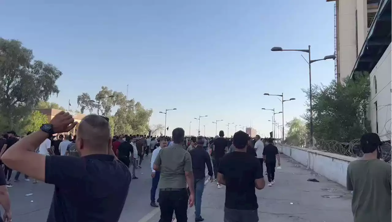 طرفداران صدر به ساختمان پارلمان عراق یورش بردند