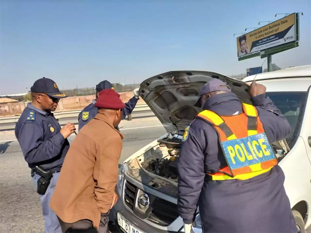 Operation Okae Molao yields more than 200 arrests and R30k in fines in Boksburg | Boksburg Advertiser