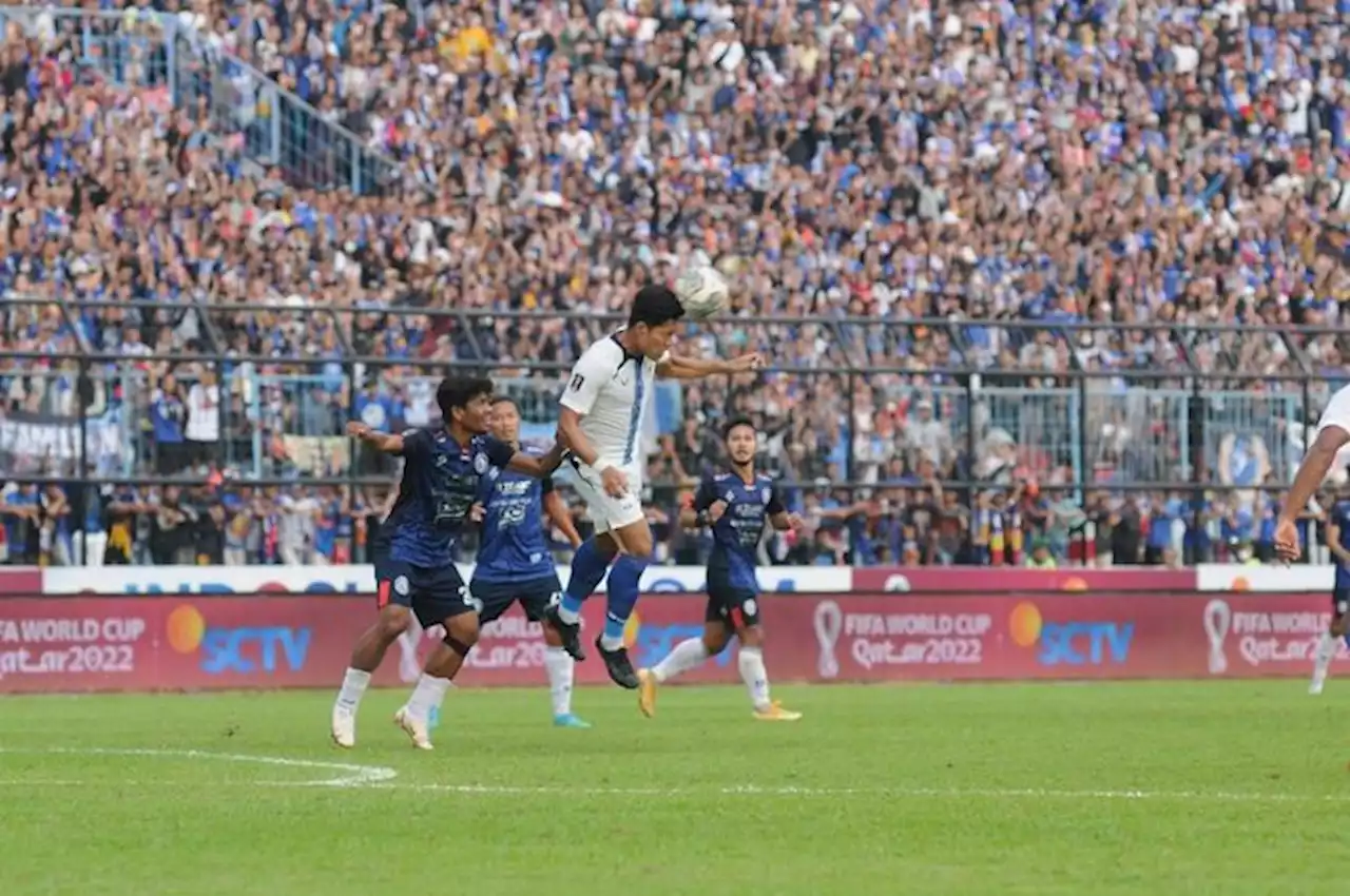 LIB Ubah Jadwal Kick-off Laga Arema FC vs PSIS Semarang - Bolasport.com