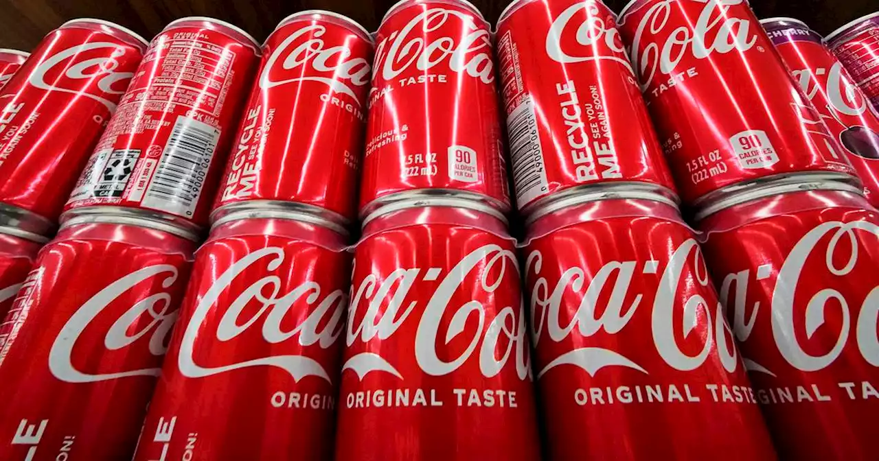 Coke revenue rises along with prices; ups outlook for 2022