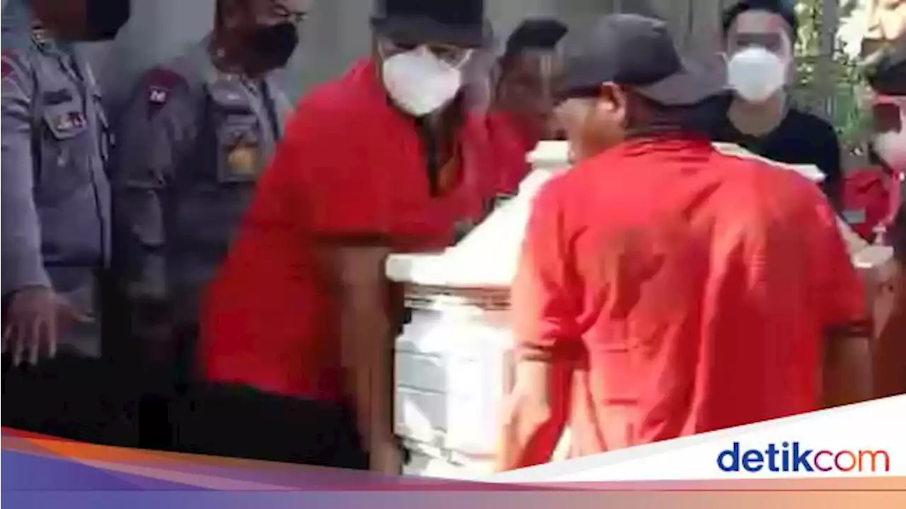 Jenazah Brigadir J Dibawa ke RSUD Sungai Bahar untuk Autopsi Ulang