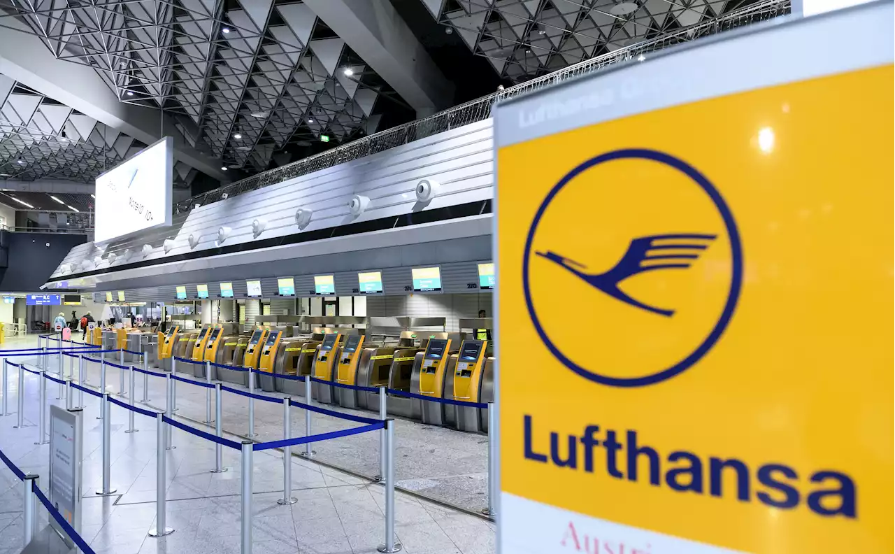 Warnstreik bei der Lufthansa - Mitten in der Ferienzeit fallen über 1.000 Flüge aus