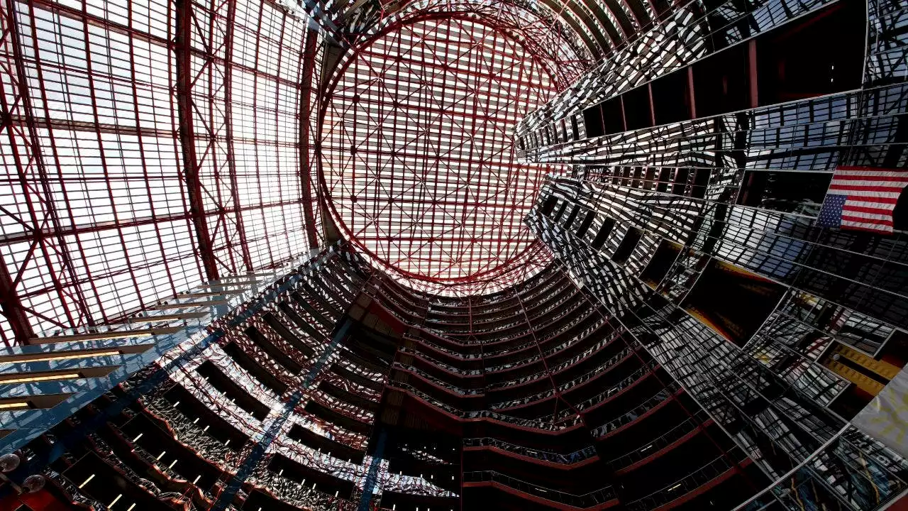 Google buys Thompson Center from Illinois