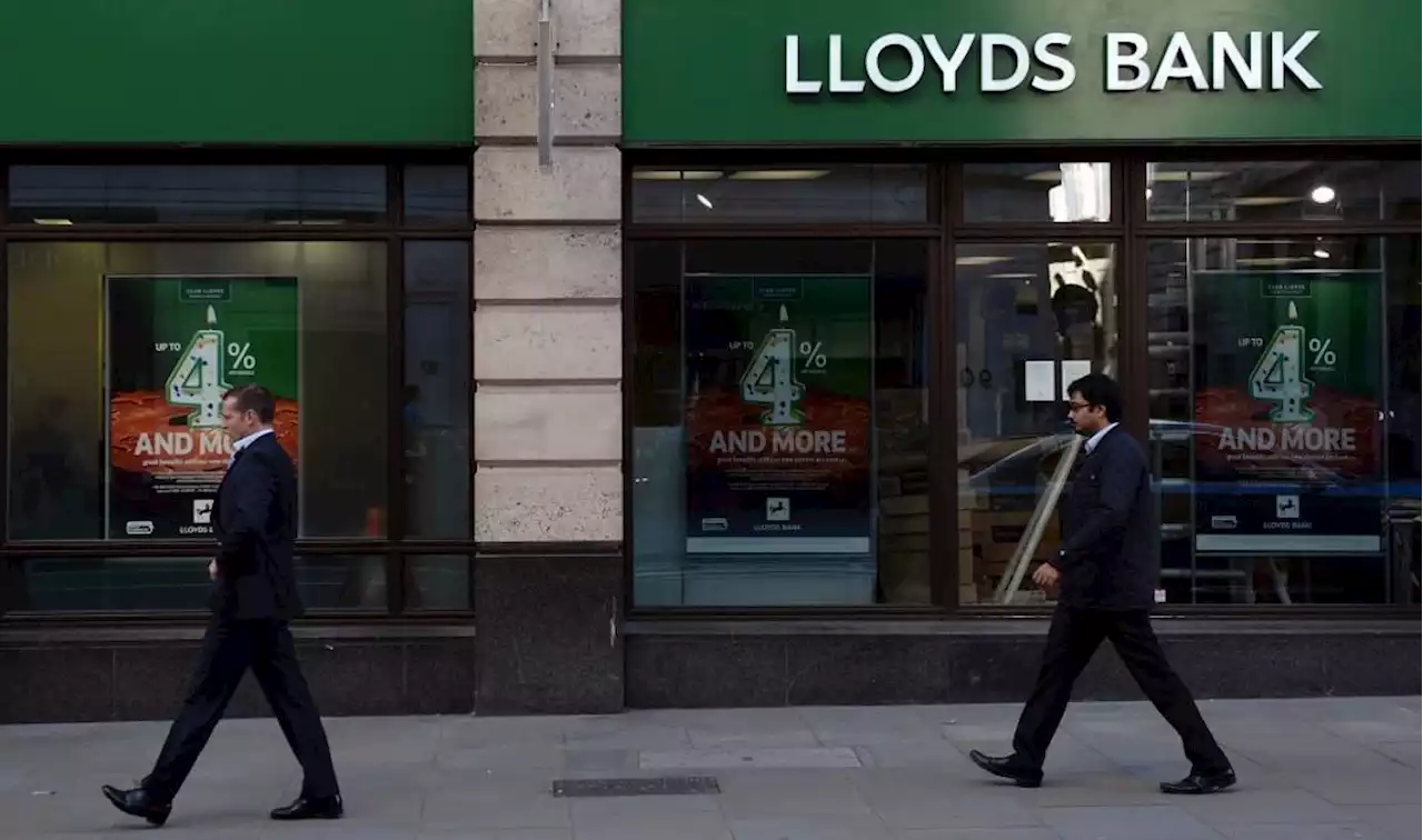 Money Saving Expert issues advice amid Lloyds and Halifax branches closures