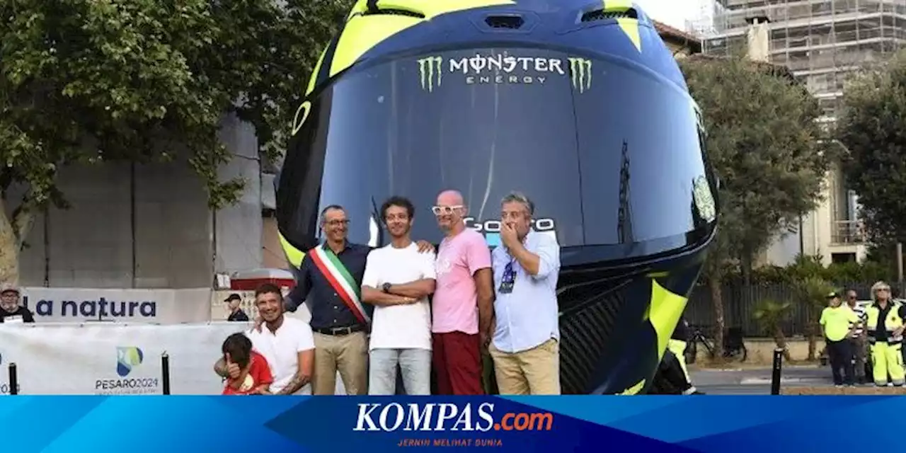 Helm Raksasa Jadi Monumen Spesial untuk Rossi di Italia