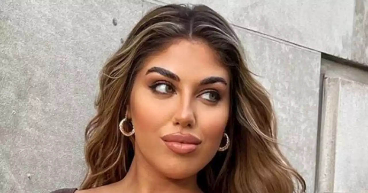 Former Love Island star Anna Vakili has platinum blonde hair now