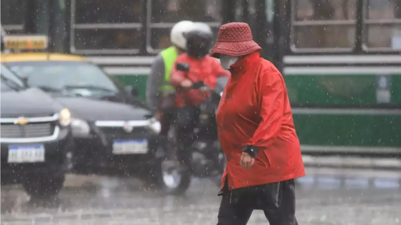 Alerta por tormentas fuertes y lluvia incesante este miércoles en el AMBA