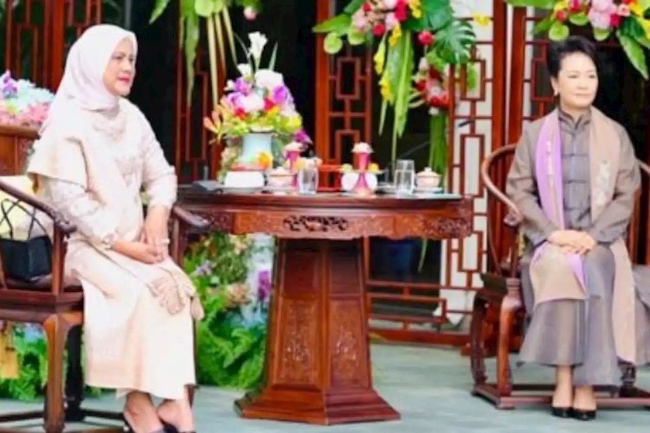 Disambut Hangat di China, Iriana Jokowi Dijamu Minum Teh oleh Madam Peng Liyuan - Pikiran-Rakyat.com